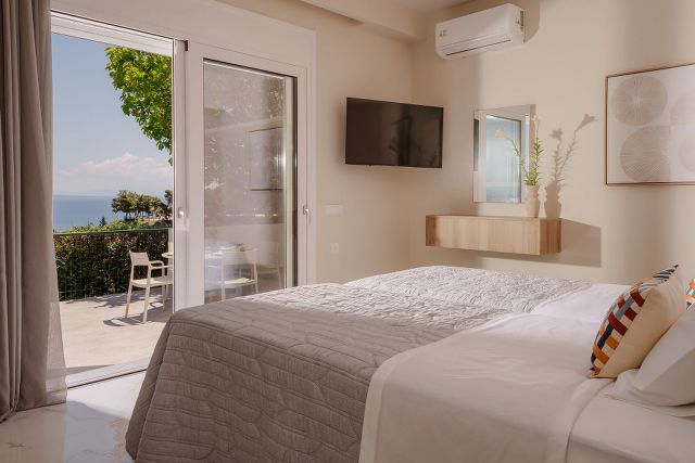 Seamar View Zante interior